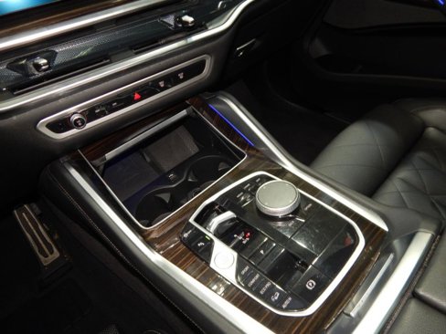 Used 2025 BMW X6 xDrive40i image 29
