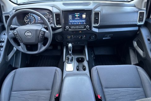 Used 2022 Nissan Frontier SV w/ Technology Package image 18