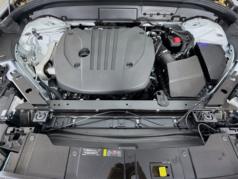 New 2026 Volvo XC60 B5 Plus w/ Climate Package PRO image 30
