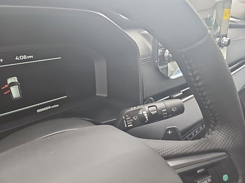 New 2025 Mitsubishi Outlander SE image 24