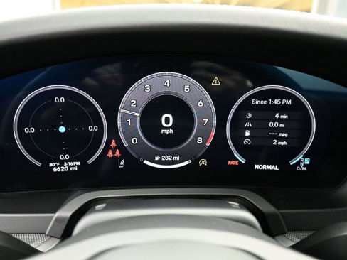 Certified 2025 Porsche 911 Carrera w/ Premium Package image 28