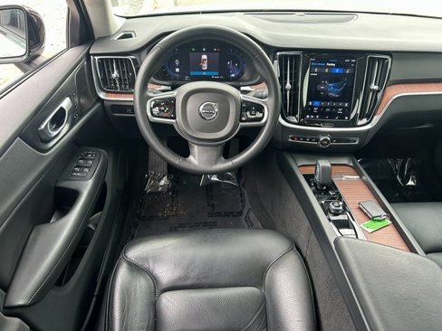Used 2024 Volvo S60 B5 Plus image 27
