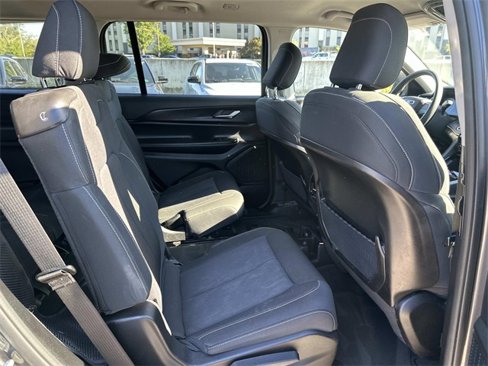 Certified 2023 Jeep Grand Cherokee L Laredo image 10