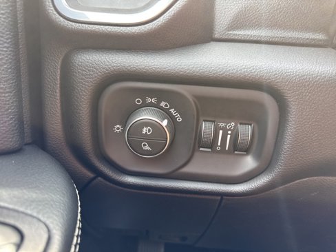 New 2026 RAM 2500 Laramie w/ Sport Appearance Package image 25