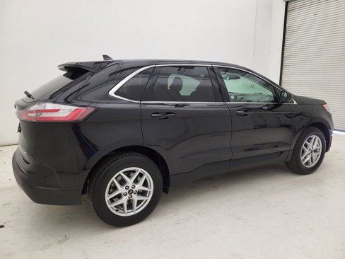 Used 2024 Ford Edge SEL image 13