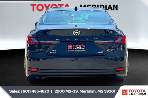 Used 2025 Toyota Camry XLE image 4
