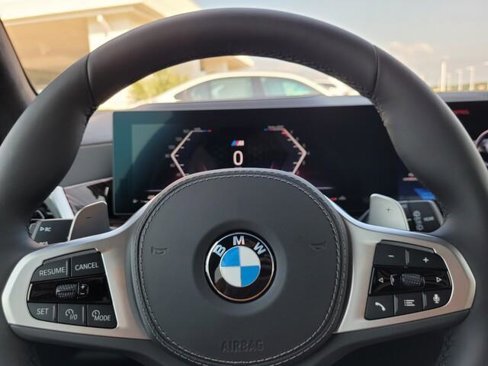 New 2026 BMW X7 xDrive40i w/ Executive Package image 17