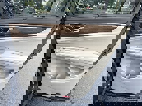 New 2026 Volkswagen Atlas SE image 26