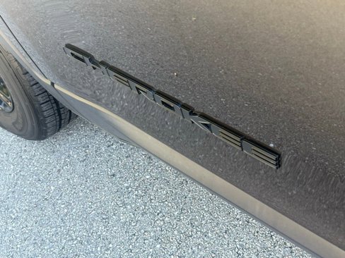 Certified 2023 Jeep Cherokee Altitude Lux w/ Lux Elite Package image 33