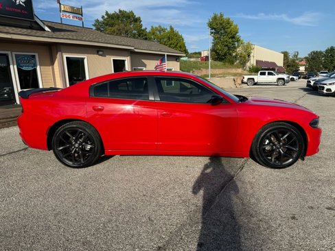 Used 2022 Dodge Charger SXT w/ Blacktop Package image 2