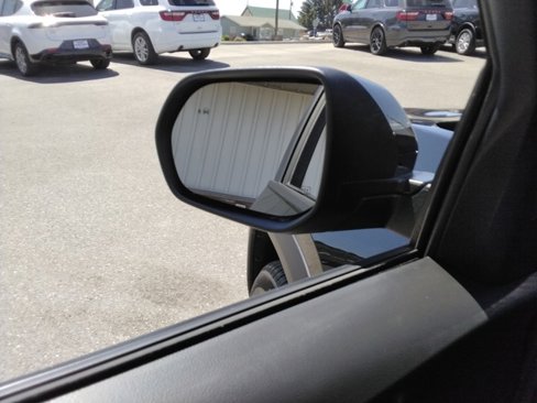 Used 2025 Chevrolet Equinox LT w/ Convenience Package II image 48