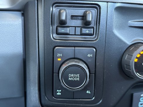 New 2025 Ford F250 XLT image 29