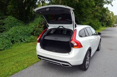 Used 2018 Volvo V60 T5 Cross Country w/ Convenience Package image 20