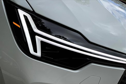 Certified 2025 Volvo XC90 B5 Core w/ Climate Package image 26