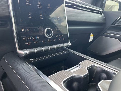 New 2025 GMC Sierra EV Denali image 27