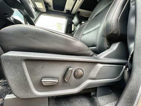 New 2025 Ford Bronco Badlands image 14