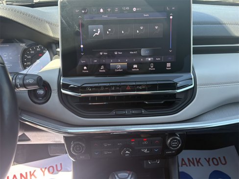 Certified 2022 Jeep Compass Limited w/ Sun and Sound Group image 22