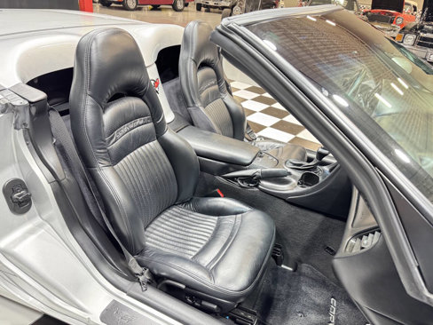 Used 2002 Chevrolet Corvette Convertible w/ Preferred Equipment Group2 image 30