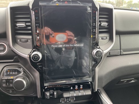 New 2026 RAM 1500 4x4 Crew Cab image 13