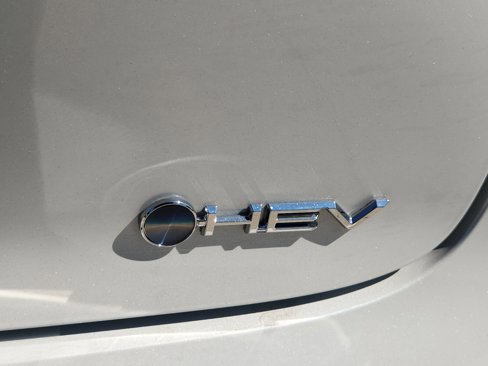New 2026 Toyota Prius LE image 30
