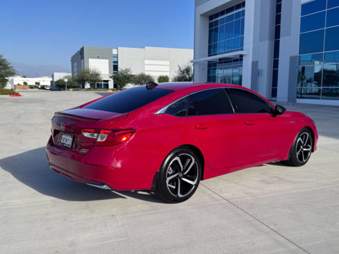 Used 2022 Honda Accord Sport image 2