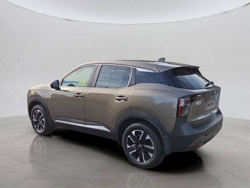 Used 2025 Nissan Kicks SV image 24