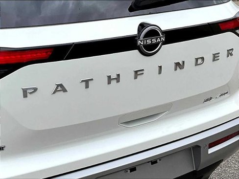 Certified 2024 Nissan Pathfinder SL w/ SL Premium Package image 29