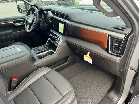 Used 2025 GMC Sierra 3500 Denali w/ Denali Reserve Package image 33