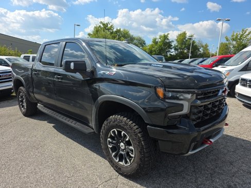 Used 2024 Chevrolet Silverado 1500 ZR2 w/ Technology Package image 3