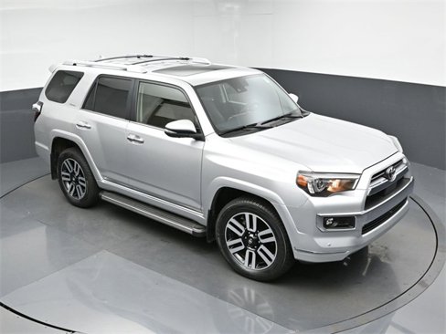Used 2024 Toyota 4Runner Limited image 33