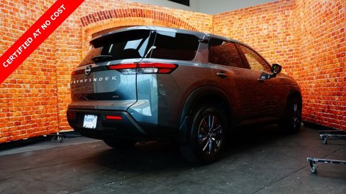 Used 2024 Nissan Pathfinder S image 7