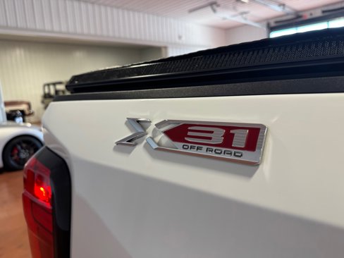 Used 2021 GMC Sierra 1500 Elevation image 15