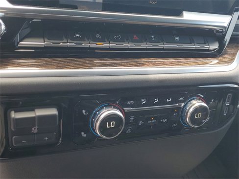 New 2025 GMC Sierra 1500 Elevation w/ LPO, Elevation Black Package image 15