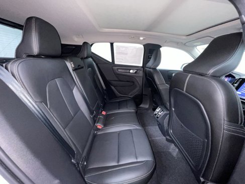 New 2026 Volvo XC40 B5 Plus w/ Protection Package Premier image 10