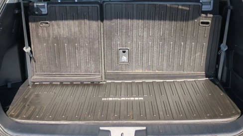 Used 2024 Toyota Highlander XLE image 36