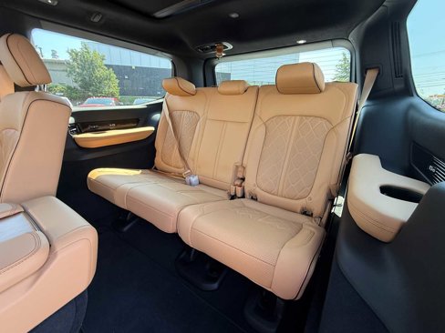 New 2025 Jeep Grand Wagoneer Series III image 19