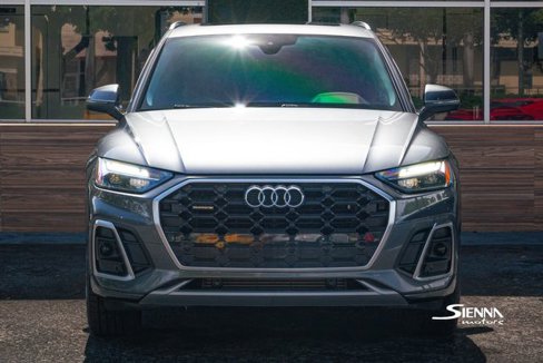 Used 2022 Audi Q5 2.0T Premium w/ Convenience Package image 2