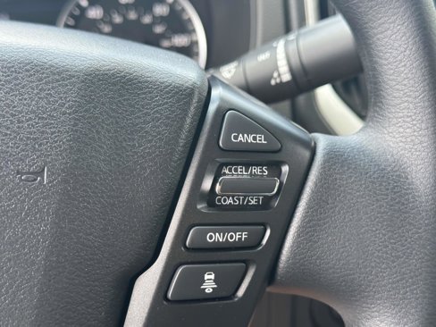 Used 2025 Nissan Frontier SV image 26