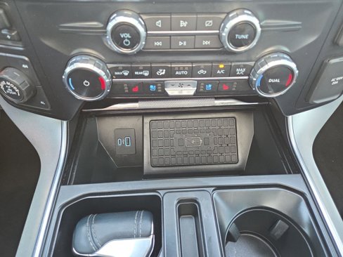 Used 2023 Ford F150 Limited image 41