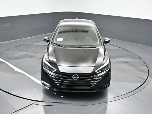 New 2025 Nissan Versa SV w/ Trunk Package image 30