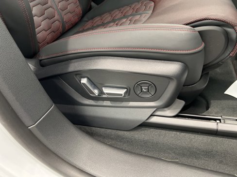 New 2025 Audi RS Q8 performance image 22