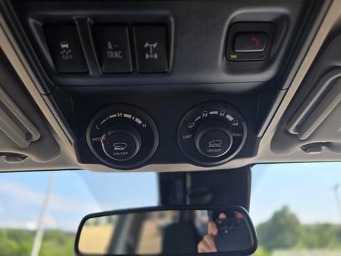 Used 2024 Toyota 4Runner TRD Off-Road image 11