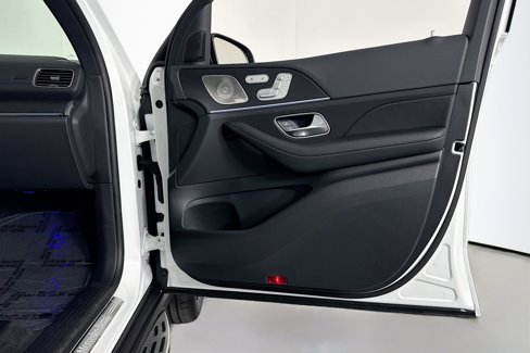 New 2026 Mercedes-Benz GLS 580 4MATIC image 24