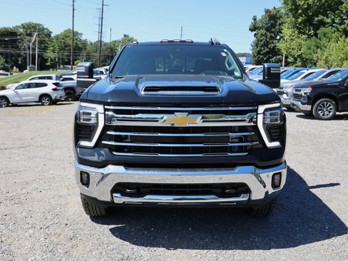 Certified 2024 Chevrolet Silverado 3500 LTZ w/ LTZ Premium Package image 6