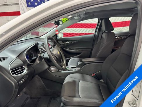 Used 2024 Chevrolet Malibu LT image 9