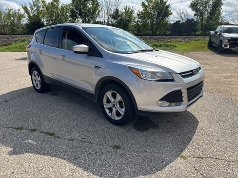 Used 2015 Ford Escape SE image 7