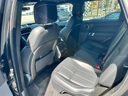 Used 2022 Land Rover Range Rover Sport HSE Silver Edition image 32