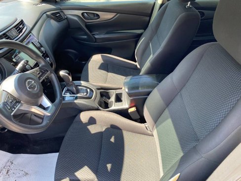 Used 2019 Nissan Rogue Sport S image 8
