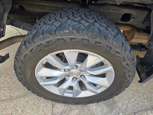 Used 2019 Chevrolet Silverado 1500 LT w/ Texas Edition image 10