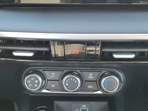 New 2025 Nissan Kicks S w/ Charging Package image 21
